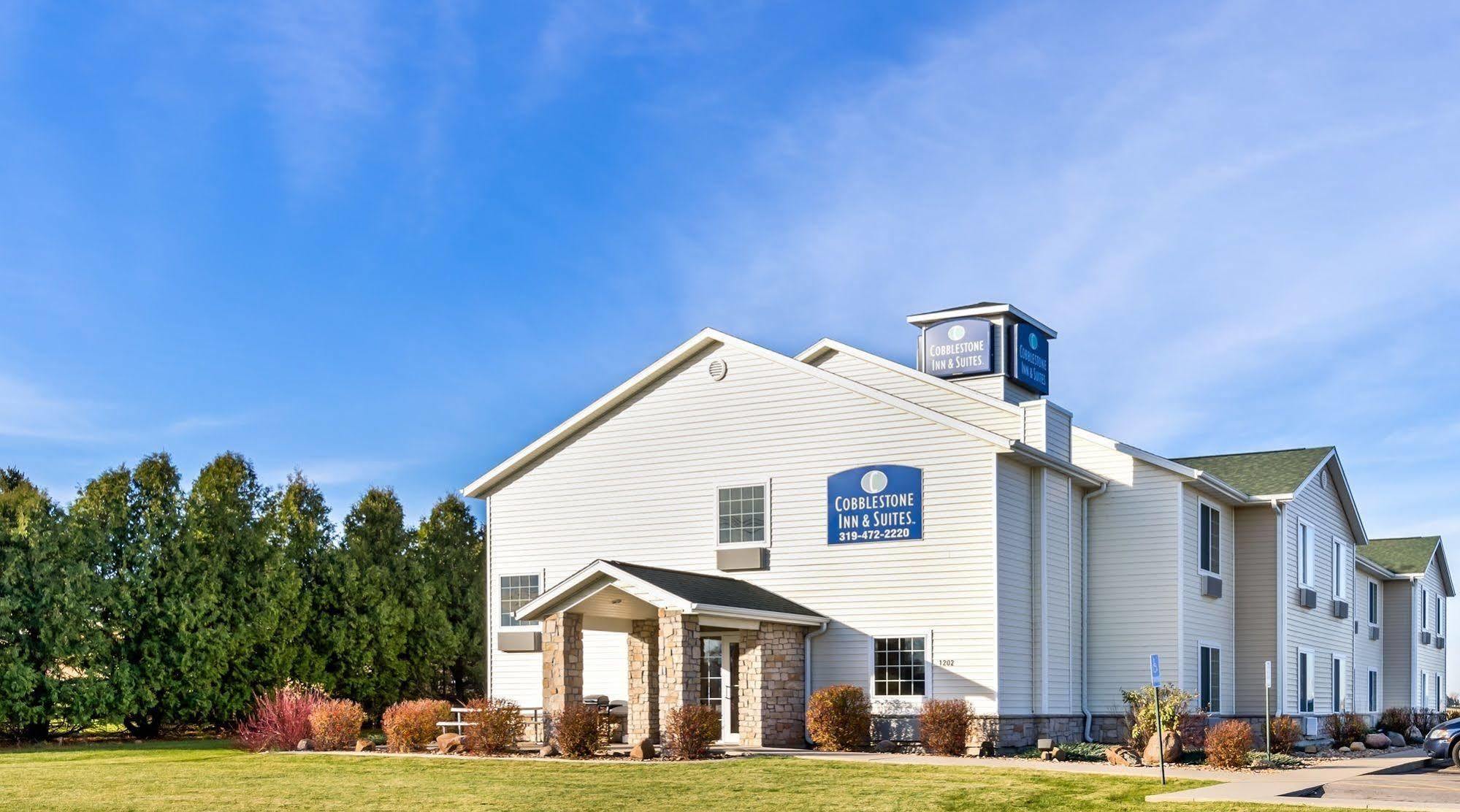 Cobblestone Inn & Suites - Vinton, Ia Luaran gambar