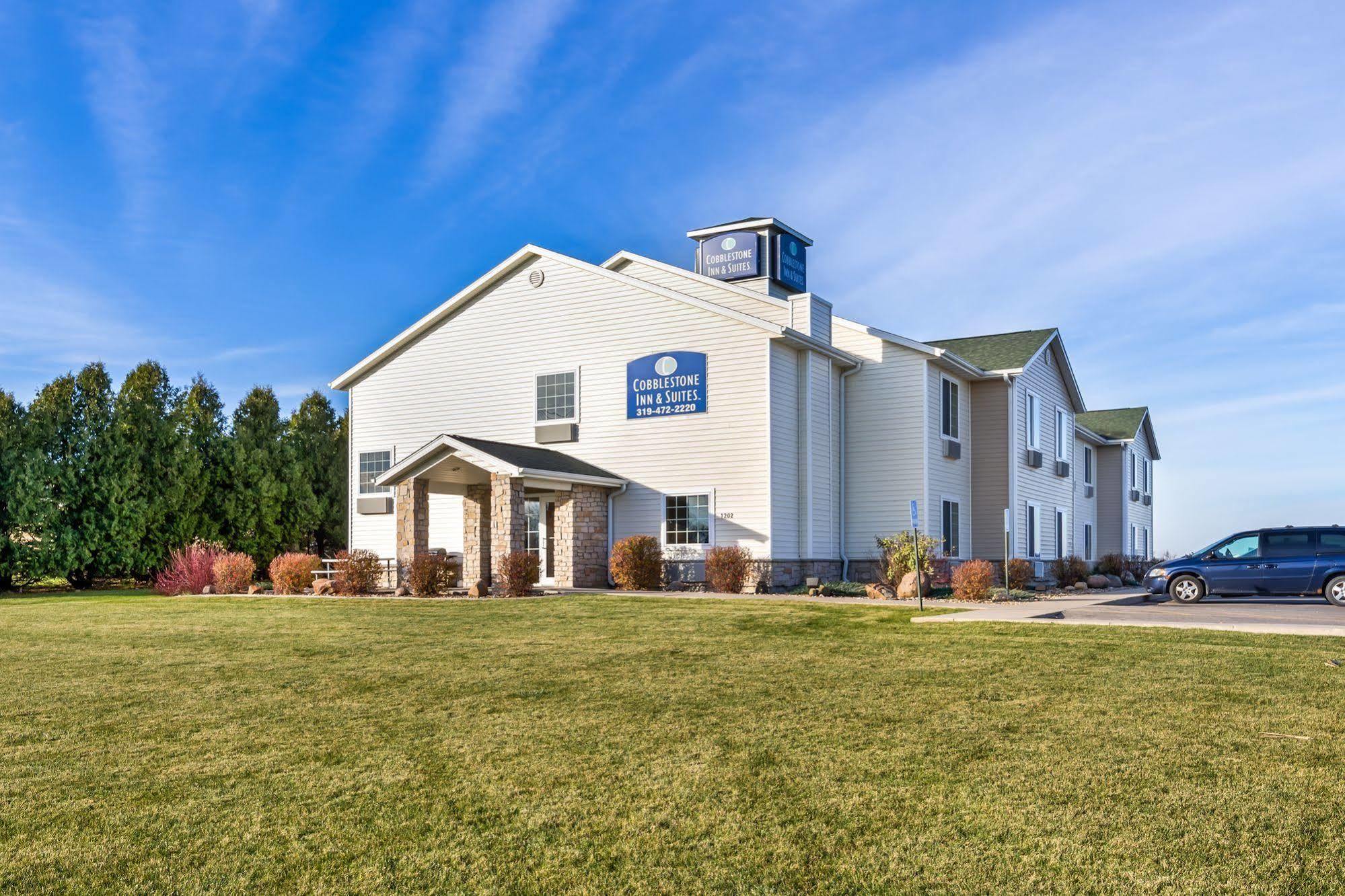 Cobblestone Inn & Suites - Vinton, Ia Luaran gambar