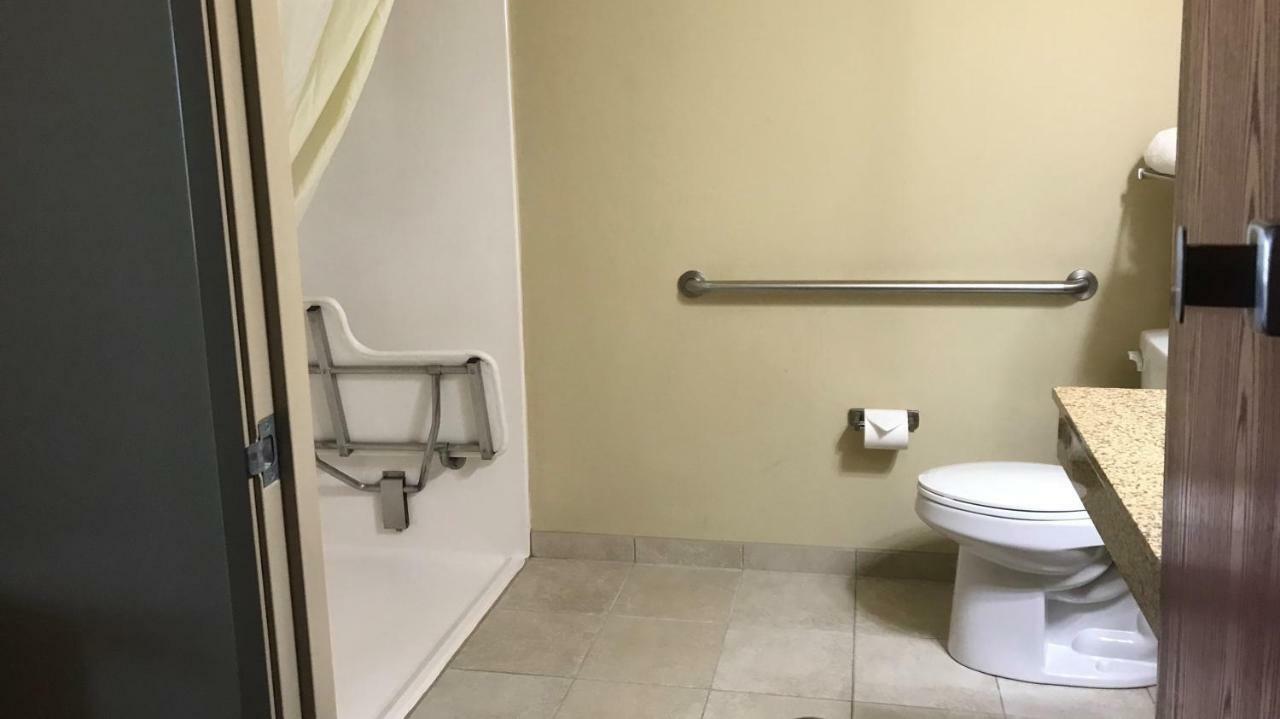 Cobblestone Inn & Suites - Vinton, Ia Luaran gambar