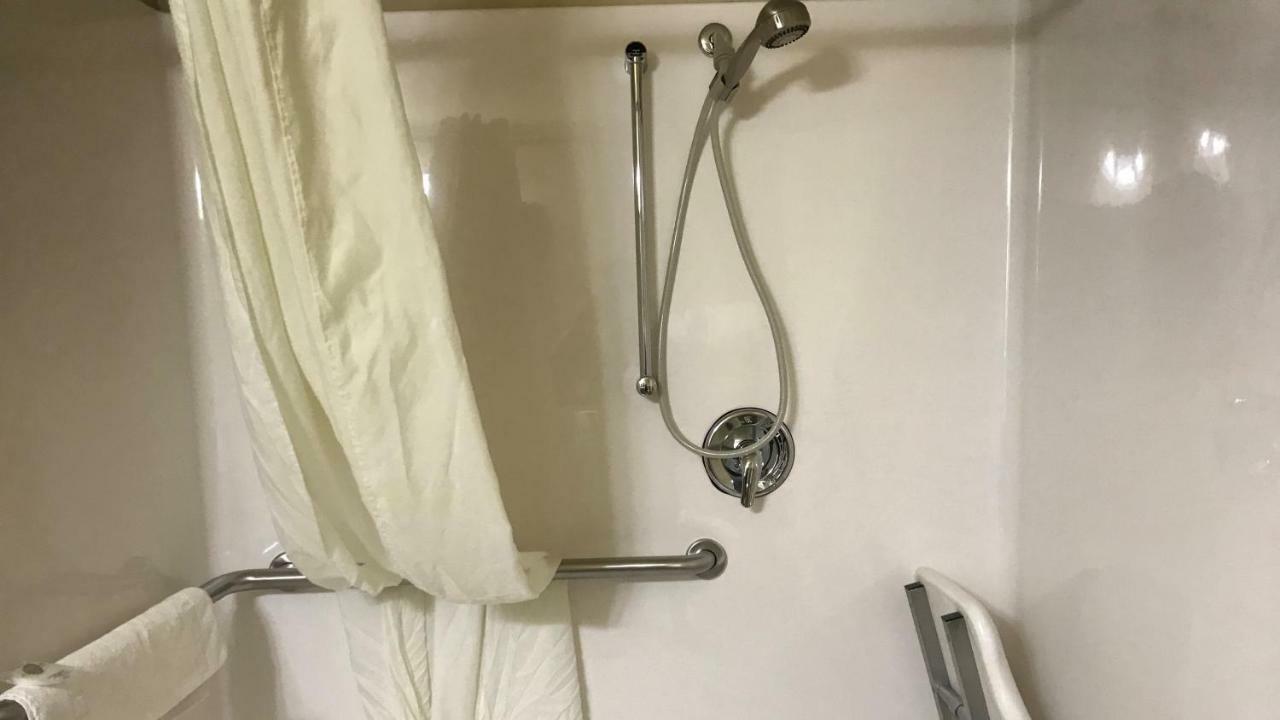 Cobblestone Inn & Suites - Vinton, Ia Luaran gambar