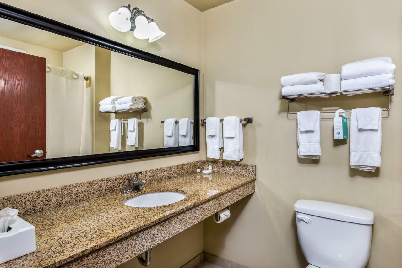 Cobblestone Inn & Suites - Vinton, Ia Luaran gambar